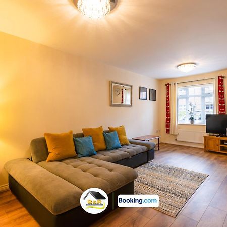 3 Bedroom House By B And R Serviced Accommodation Amesbury With Super Fast Wi-Fi 145Mbps Exterior foto
