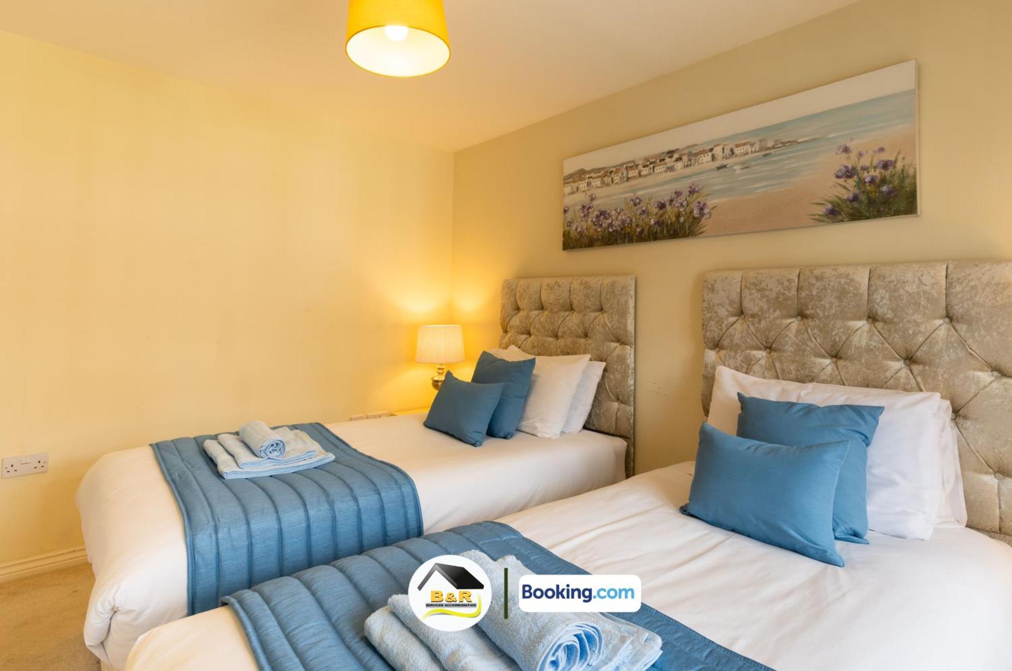 3 Bedroom House By B And R Serviced Accommodation Amesbury With Super Fast Wi-Fi 145Mbps Exterior foto